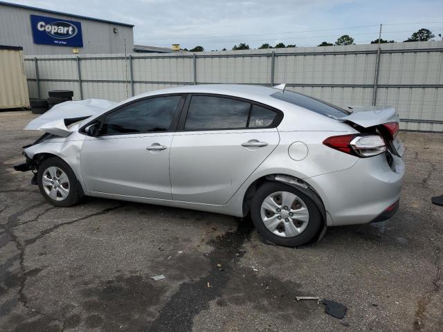 3KPFK4A79JE179221 - 2018 KIA FORTE LX SILVER photo 2