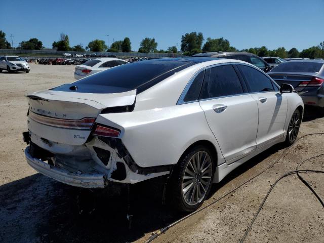 3LN6L2JK4GR610888 - 2016 LINCOLN MKZ WHITE photo 3