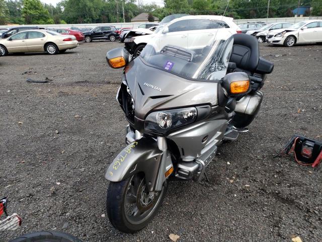 JH2SC68G7DK101168 - 2013 HONDA GL1800 G GRAY photo 2