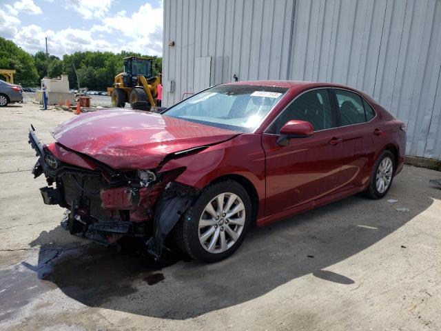 4T1B11HK0JU657128 - 2018 TOYOTA CAMRY L BURGUNDY photo 1