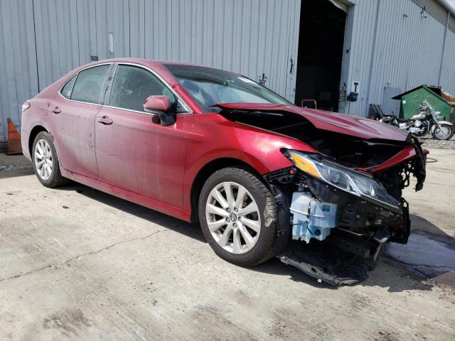 4T1B11HK0JU657128 - 2018 TOYOTA CAMRY L BURGUNDY photo 4