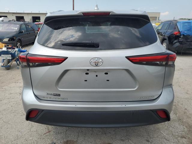 5TDGZRBH4MS526193 - 2021 TOYOTA HIGHLANDER XLE SILVER photo 6