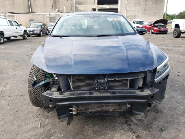 1VWMA7A33KC013002 - 2019 VOLKSWAGEN PASSAT SE R-LINE BLUE photo 5