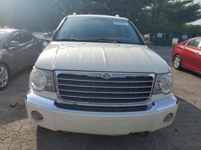 1A8HW58248F139263 - 2008 CHRYSLER ASPEN LIMITED CREAM photo 5