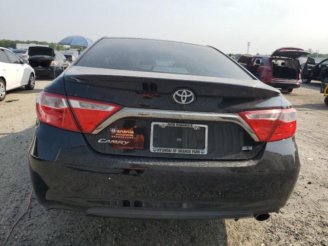 4T1BF1FK8HU397513 - 2017 TOYOTA CAMRY LE შავი ფოტო 6