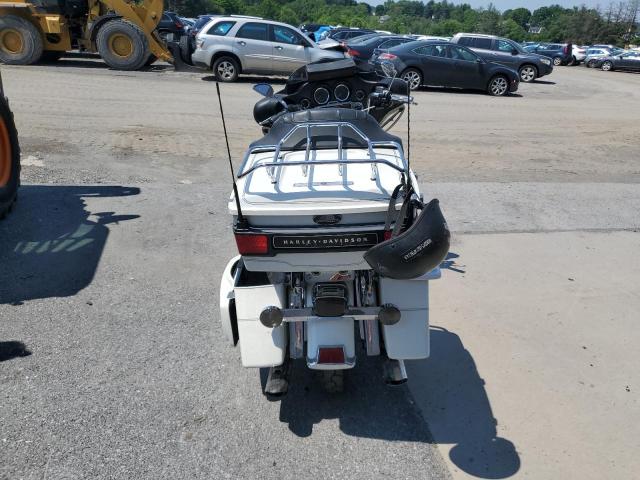 1HD1FCW155Y663429 - 2005 HARLEY-DAVIDSON FLHTCUI 白色 照片 4