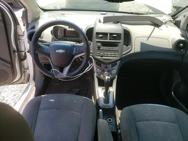 1G1JA6SH1E4127663 - 2014 CHEVROLET SONIC LS WHITE photo 8