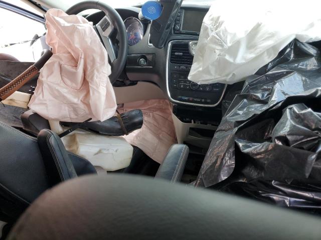 2C4RC1CG9DR777530 - 2013 CHRYSLER TOWN & COU TOURING L BLUE photo 8