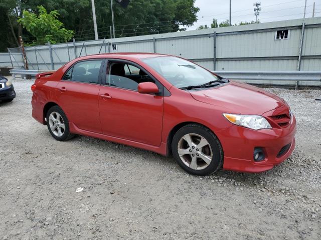 2T1BU4EE6DC963764 - 2013 TOYOTA COROLLA BASE RED photo 4