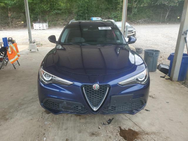 ZASFAKBN7J7B63644 - 2018 ALFA ROMEO STELVIO TI ლურჯი ფოტო 5