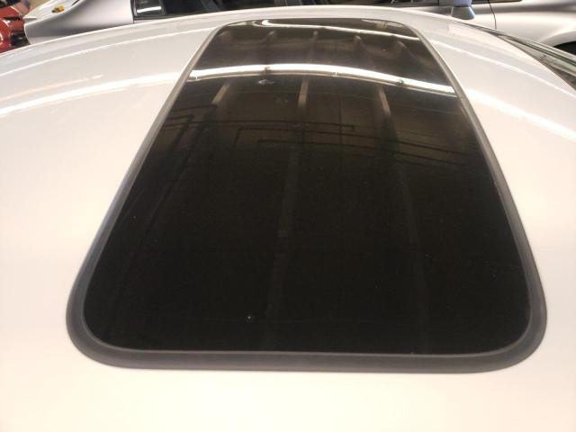 19UDE2F37GA010949 - 2016 ACURA ILX BASE WATCH PLUS WHITE photo 9