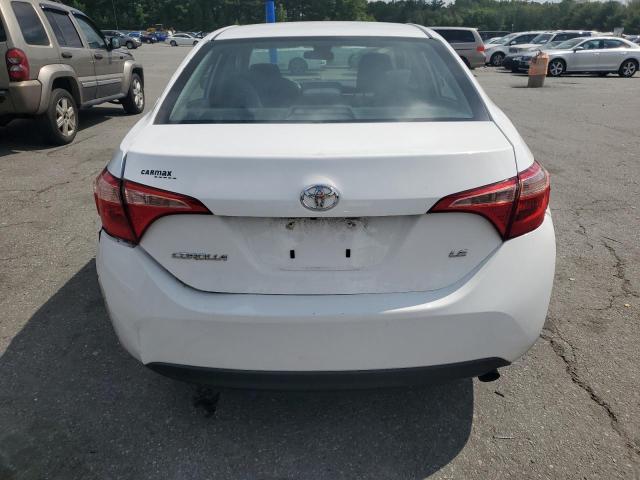 2T1BURHE4JC111479 - 2018 TOYOTA COROLLA L Beyaz fotoğraf 6
