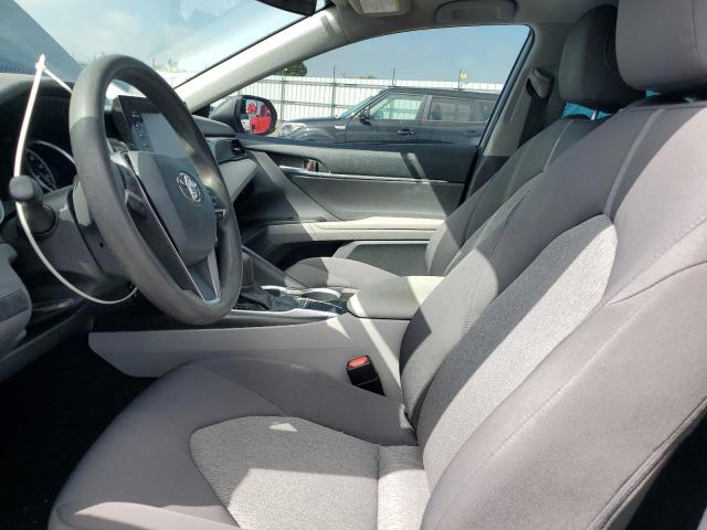 4T1C11AK8NU626875 - 2022 TOYOTA CAMRY LE CHARCOAL photo 7