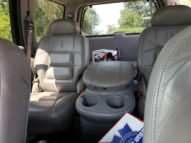 5LMFU28A6YLJ43223 - 2000 LINCOLN NAVIGATOR შავი ფოტო 10