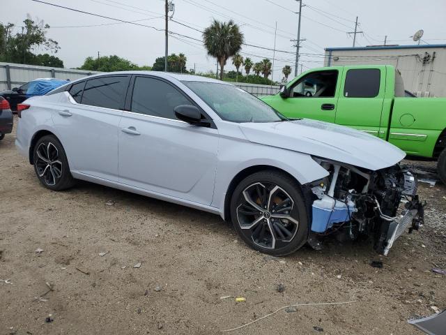 1N4BL4CVXRN395728 - 2024 NISSAN ALTIMA SR GRAY photo 4