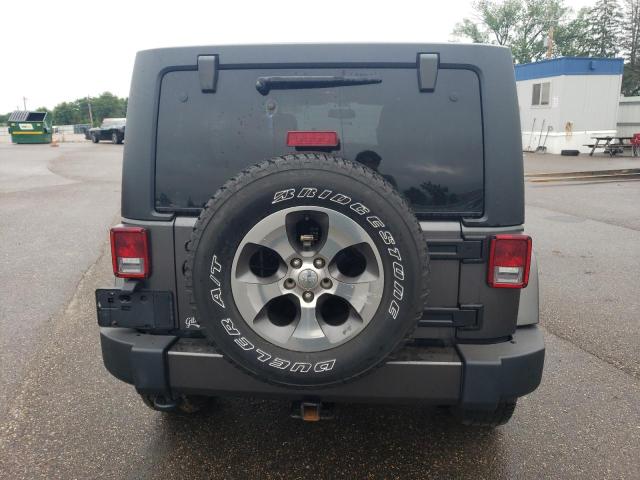 1C4BJWEG1JL800546 - 2018 JEEP WRANGLER U SAHARA GRAY photo 6