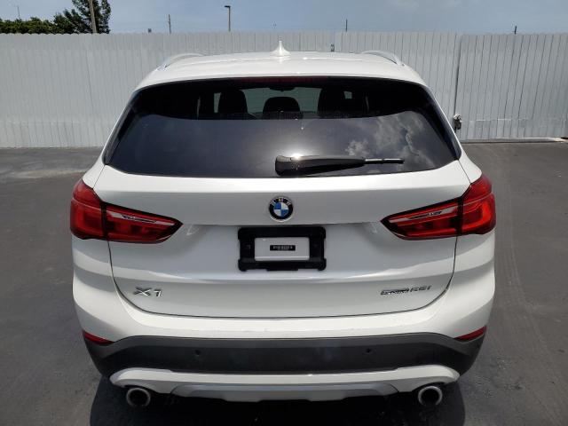 WBXJG7C05M5T95406 - 2021 BMW X1 SDRIVE28I WHITE photo 6