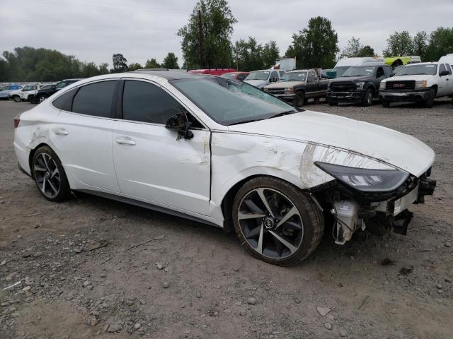 5NPEJ4J20MH133084 - 2021 HYUNDAI SONATA SEL PLUS WHITE photo 4