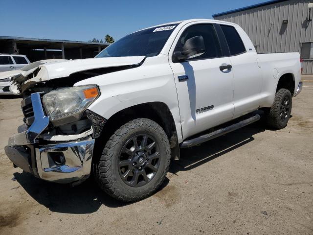 5TFUW5F1XEX409473 - 2014 TOYOTA TUNDRA DOUBLE CAB SR/SR5 WHITE photo 1