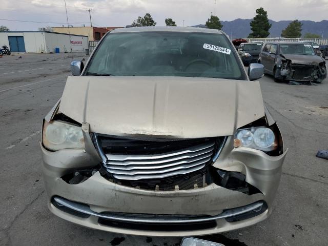 2C4RC1CGXDR751499 - 2013 CHRYSLER TOWN & COU TOURING L TAN photo 5
