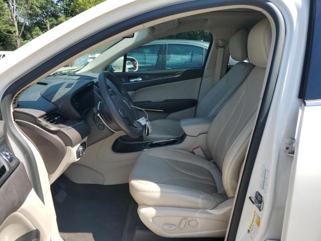 5LMCJ3C97HUL62992 - 2017 LINCOLN MKC RESERVE WHITE photo 7