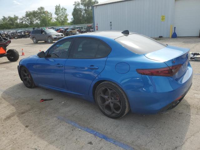 ZARFAECN7J7596590 - 2018 ALFA ROMEO GIULIA TI BLUE photo 2