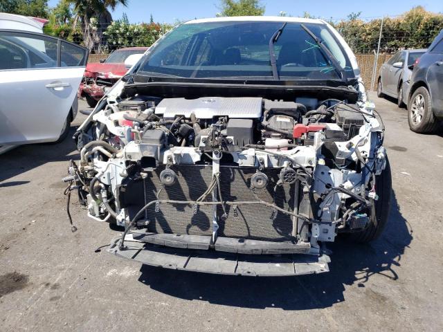 JTDKARFP8H3051920 - 2017 TOYOTA PRIUS PRIM 白色 照片 5