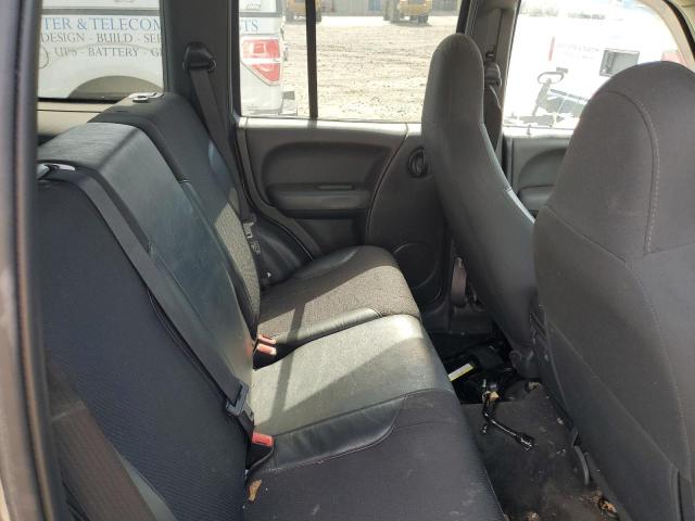 1J4GL38K84W255733 - 2004 JEEP LIBERTY RENEGADE 银色 照片 11