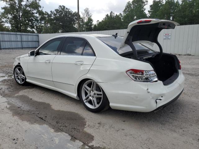 WDDHF9AB7BA440483 - 2011 MERCEDES-BENZ E 550 4MATIC WHITE photo 2