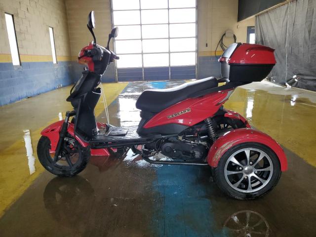 L37LMGFU2NZ050140 - 2022 DAIX SCOOTER 红色 照片 3