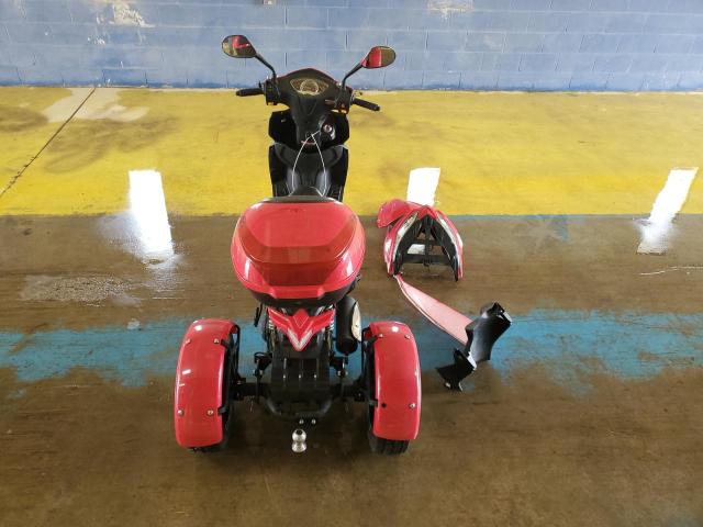 L37LMGFU2NZ050140 - 2022 DAIX SCOOTER 红色 照片 6