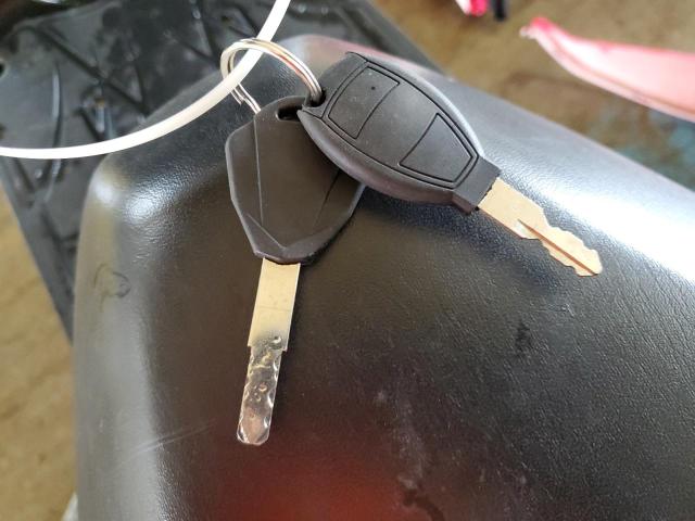 L37LMGFU2NZ050140 - 2022 DAIX SCOOTER 红色 照片 8