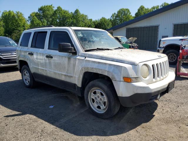1C4NJRBB6CD667450 - 2012 JEEP PATRIOT SPORT WHITE photo 4