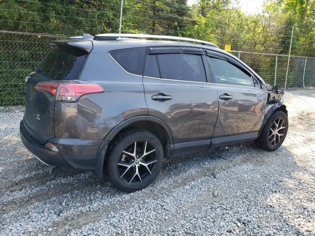 JTMJFREV3JJ201592 - 2018 TOYOTA RAV4 SE GRAY photo 3