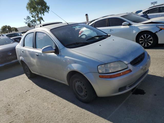 KL1TD52625B474745 - 2005 CHEVROLET AVEO BASE SILVER photo 4