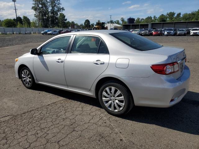 2T1BU4EE9DC999075 - 2013 TOYOTA COROLLA BASE ვერცხლისფერი ფოტო 2