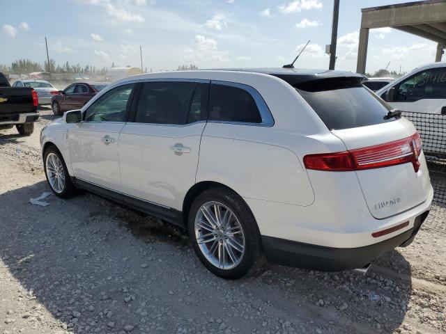 2LMHJ5AT9FBL02531 - 2015 LINCOLN MKT WHITE photo 2