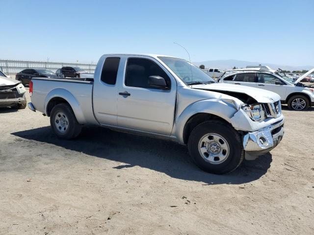 1N6BD06T58C419483 - 2008 NISSAN FRONTIER KING CAB XE GRAY photo 4