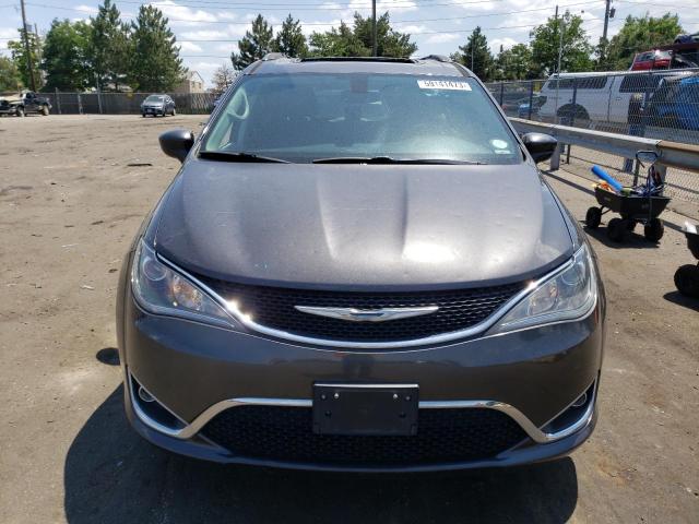 2C4RC1EG6JR187472 - 2018 CHRYSLER PACIFICA TOURING L PLUS GRAY photo 5