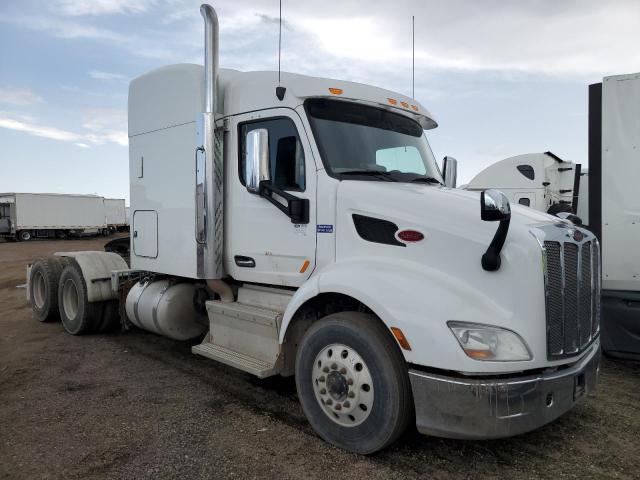 2017 PETERBILT 579, null