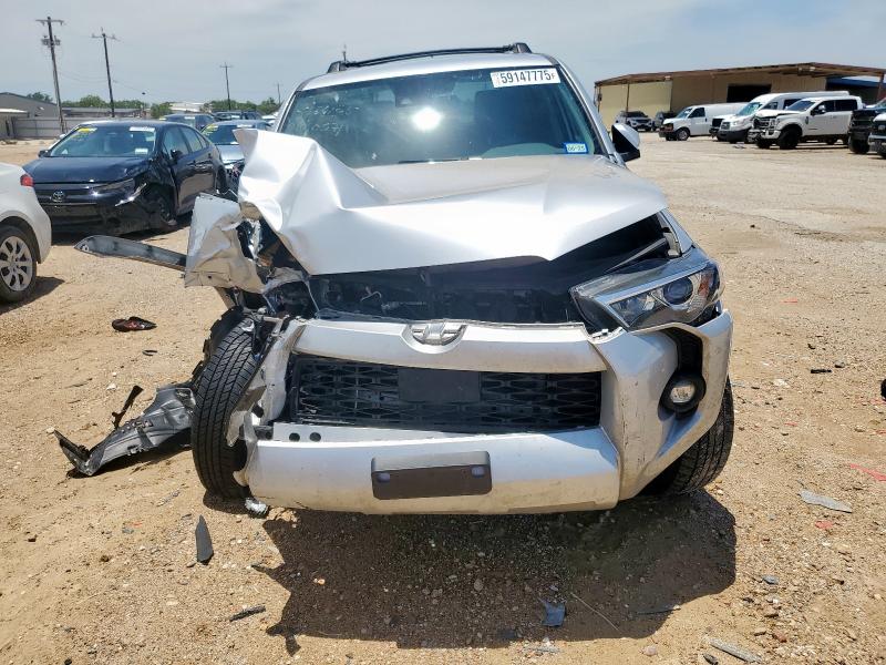 JTEEU5JRXN5261467 - 2022 TOYOTA 4RUNNER SR5 SILVER photo 5