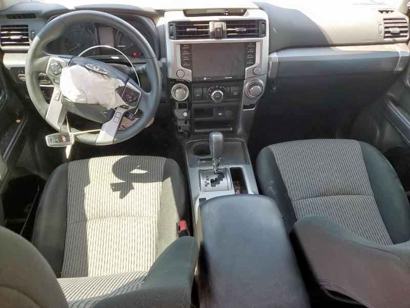 JTEEU5JRXN5261467 - 2022 TOYOTA 4RUNNER SR5 SILVER photo 8