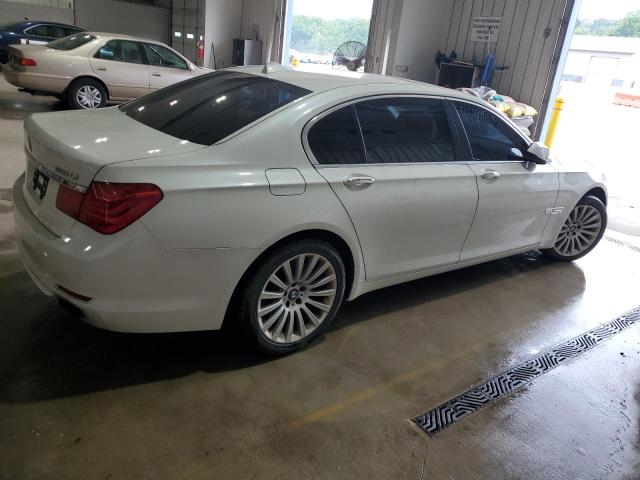 WBAKC8C51ACY68138 - 2010 BMW 750 LI XDRIVE WHITE photo 3