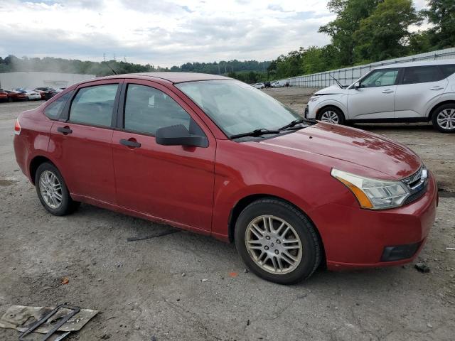 1FAHP3FN2AW199172 - 2010 FORD FOCUS SE RED photo 4