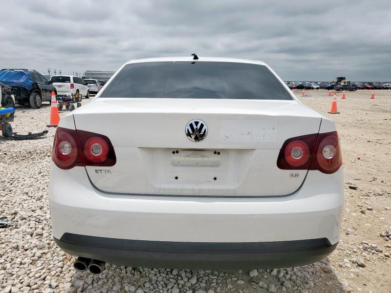 3VWRZ7AJ4AM143347 - 2010 VOLKSWAGEN JETTA SE Weiß Foto 6