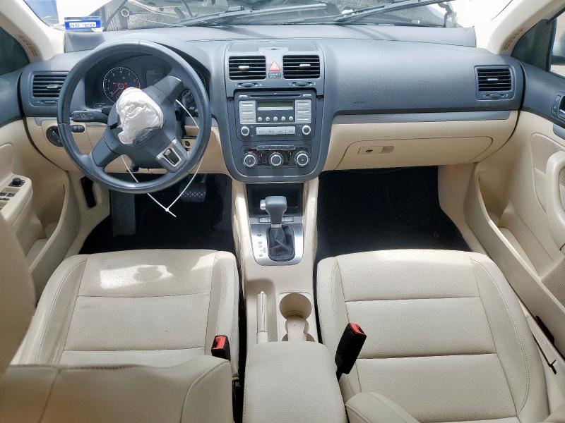 3VWRZ7AJ4AM143347 - 2010 VOLKSWAGEN JETTA SE Weiß Foto 8