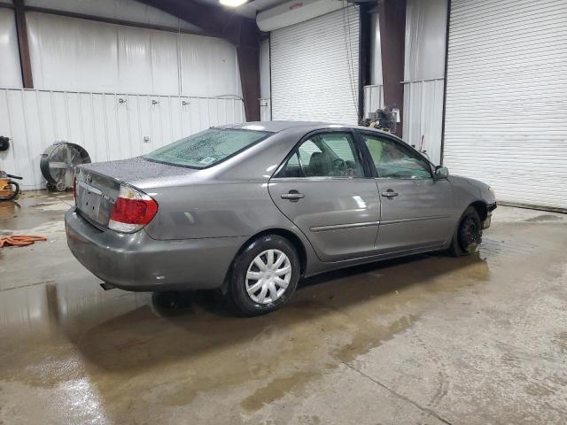 4T1BE30K05U950190 - 2005 TOYOTA CAMRY LE GRAY photo 3