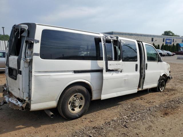 1GAZG1FG6B1145868 - 2011 CHEVROLET EXPRESS G3 LT WHITE photo 3