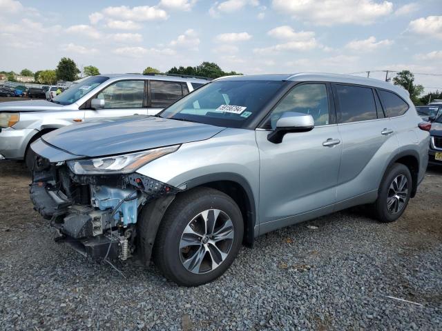 5TDGZRBH5LS055122 - 2020 TOYOTA HIGHLANDER XLE SILVER photo 1