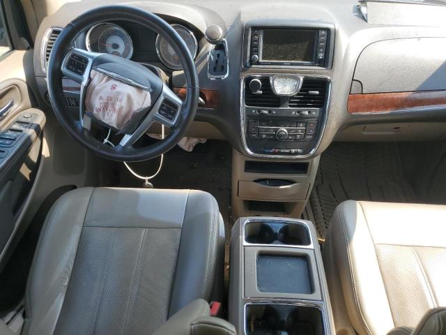 2A4RR8DG7BR645668 - 2011 CHRYSLER TOWN & COU TOURING L CREAM photo 8